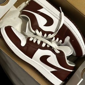 Team Red Jordan 1 low